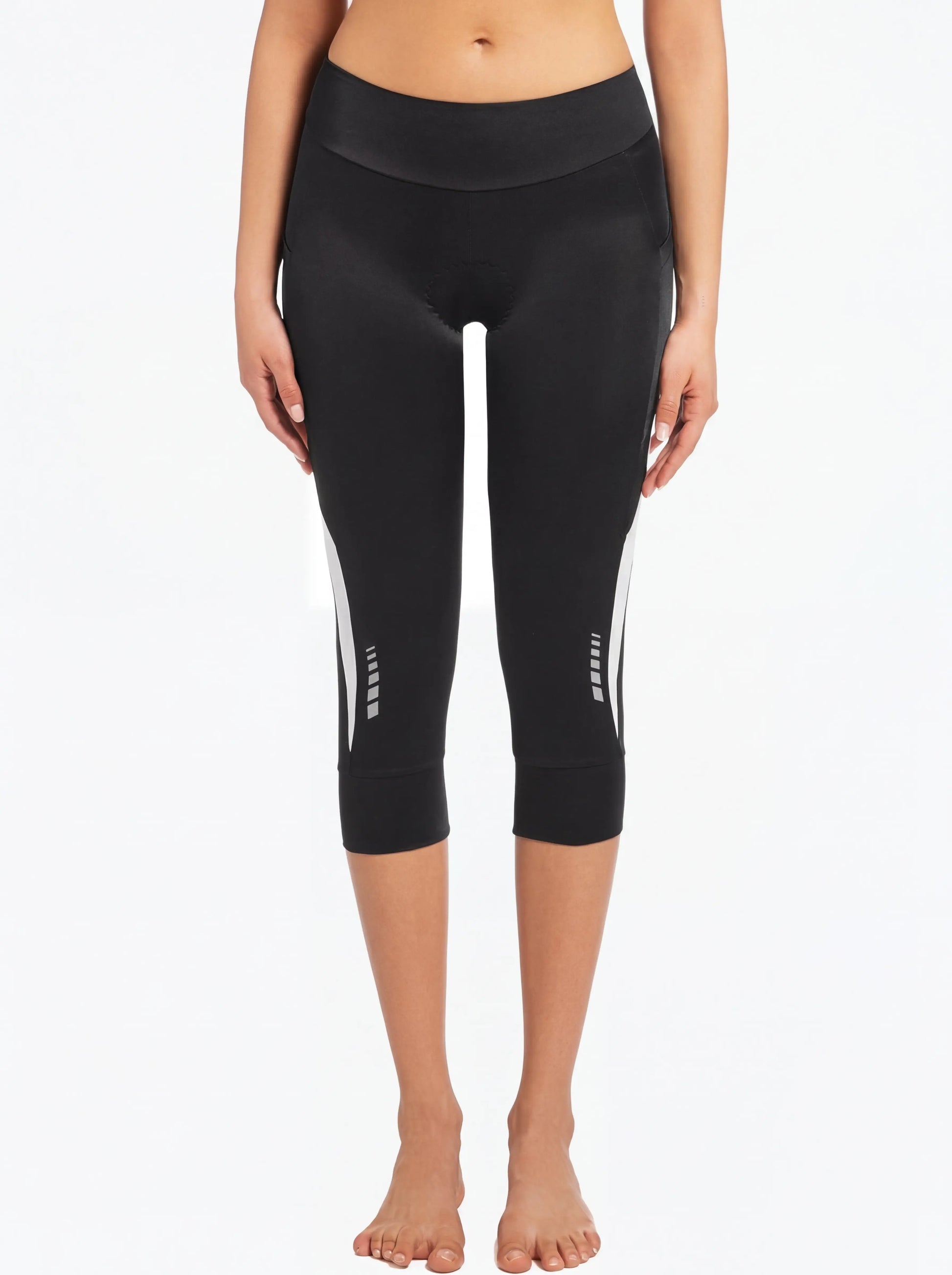 QUALICOS Women's Cycling Capri Pants with Pockets front close-up, 3/4 length fit and reflective leg details