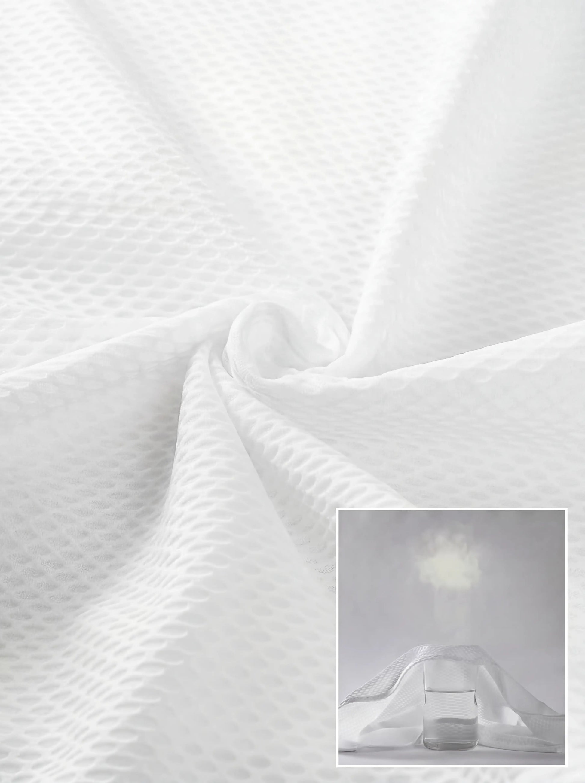 QUALICOS Women's Mesh Cycling Base Layer white jacquard mesh fabric close-up with breathable quick-dry texture